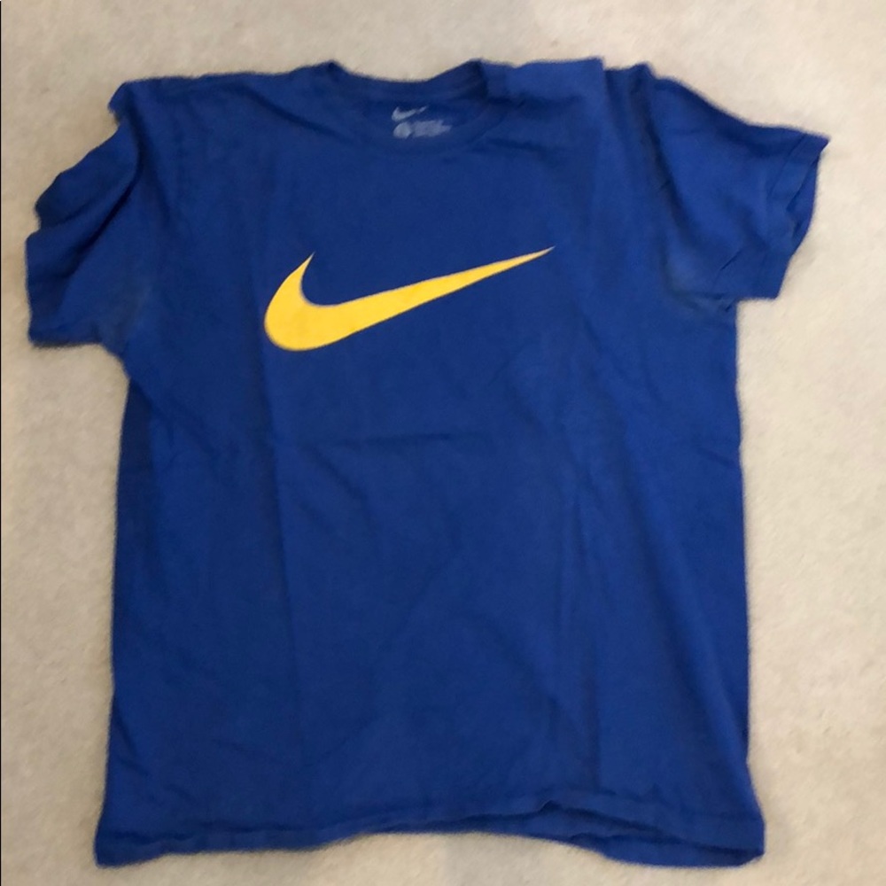 Nike t shirt